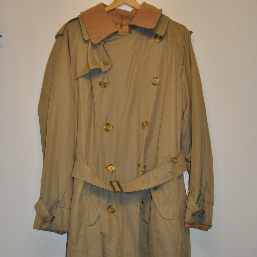 Vintage Burberry Double Breasted Trenchcoat